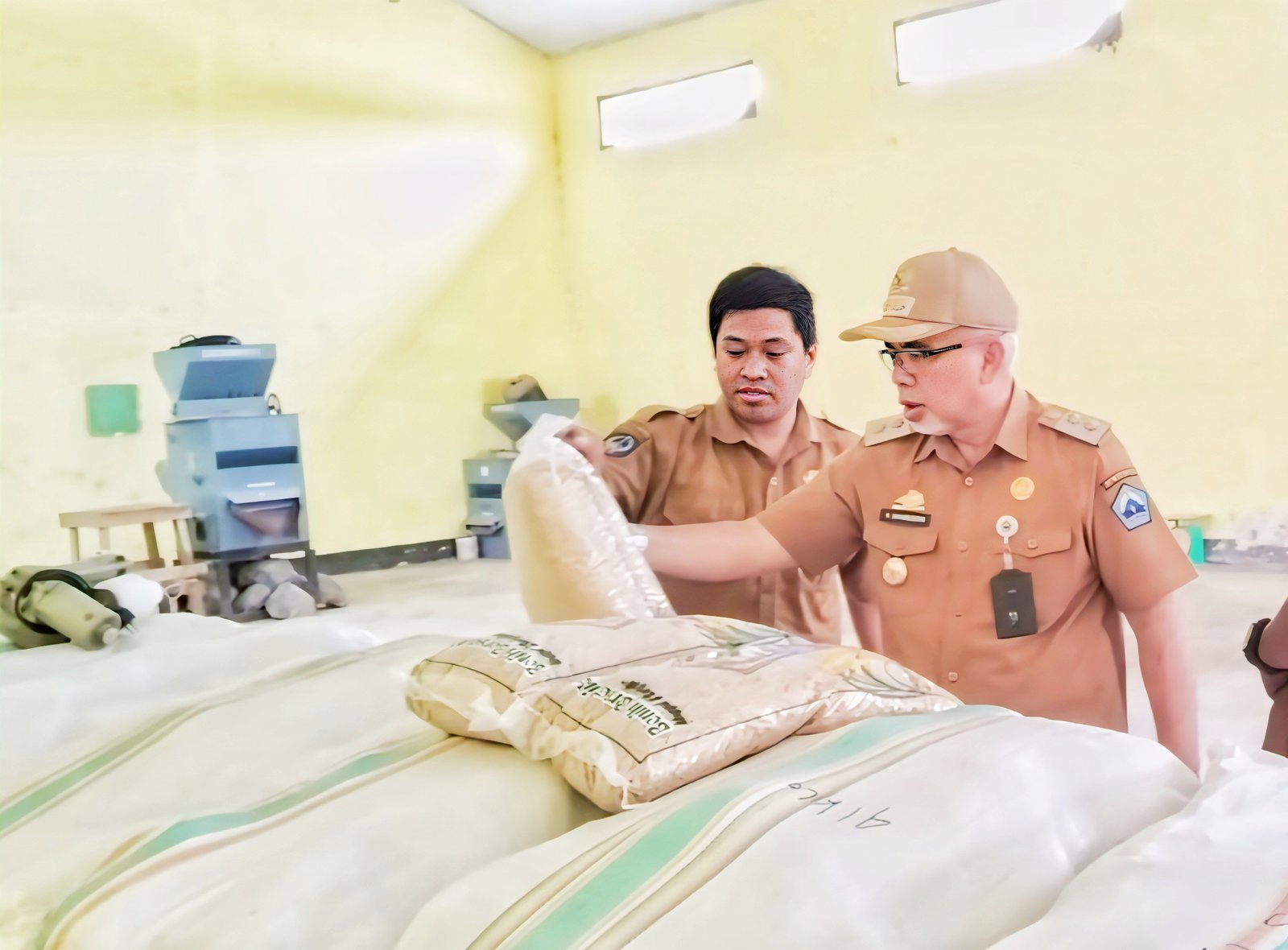 Wakil Bupati Bantaeng Tinjau UPT Balai Benih Tanaman Pangan, Pastikan Kesiapan Stok Benih dan Fasilitas Pengelolaan Benih