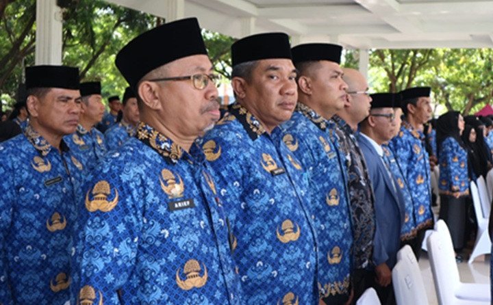 Plt. Kepala Dinas Pertanian Bantaeng Ikuti Upacara Hari Kesadaran Nasional dan HUT KORPRI ke-54